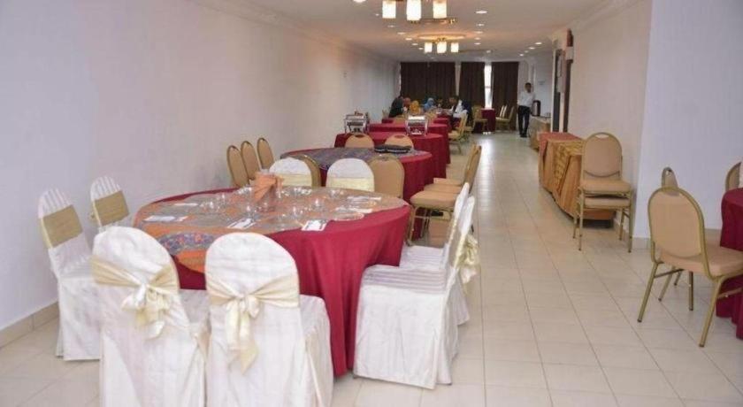 Hotel Zamburger Segamat Exterior photo