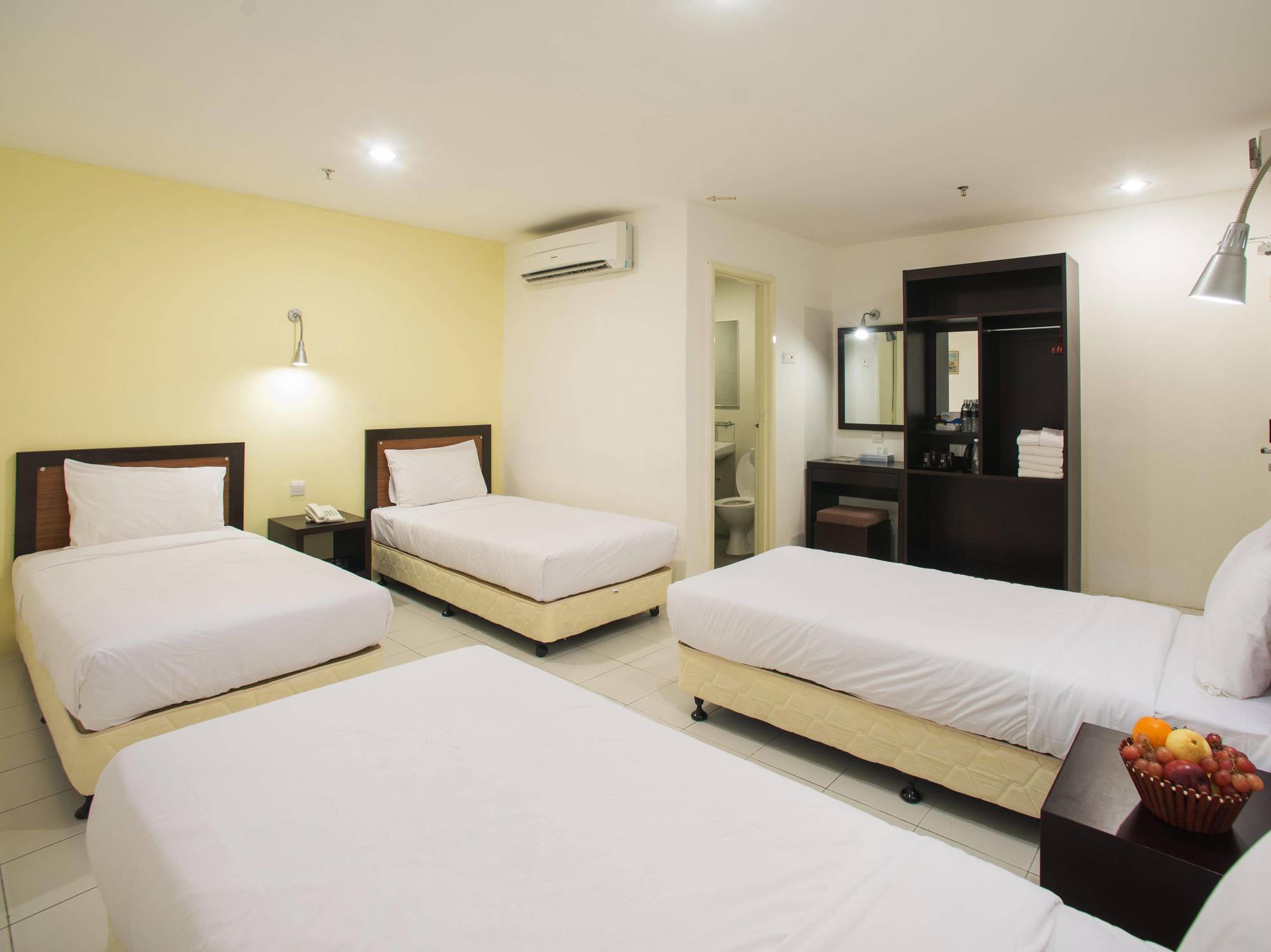Hotel Zamburger Segamat Exterior photo