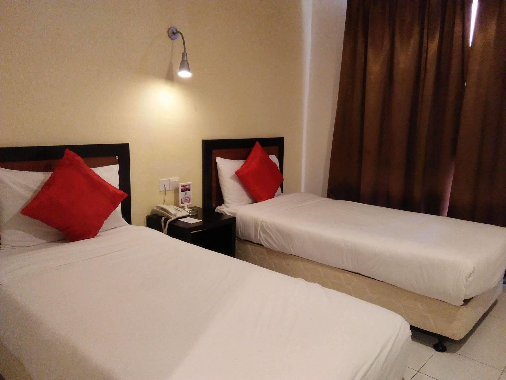 Hotel Zamburger Segamat Exterior photo
