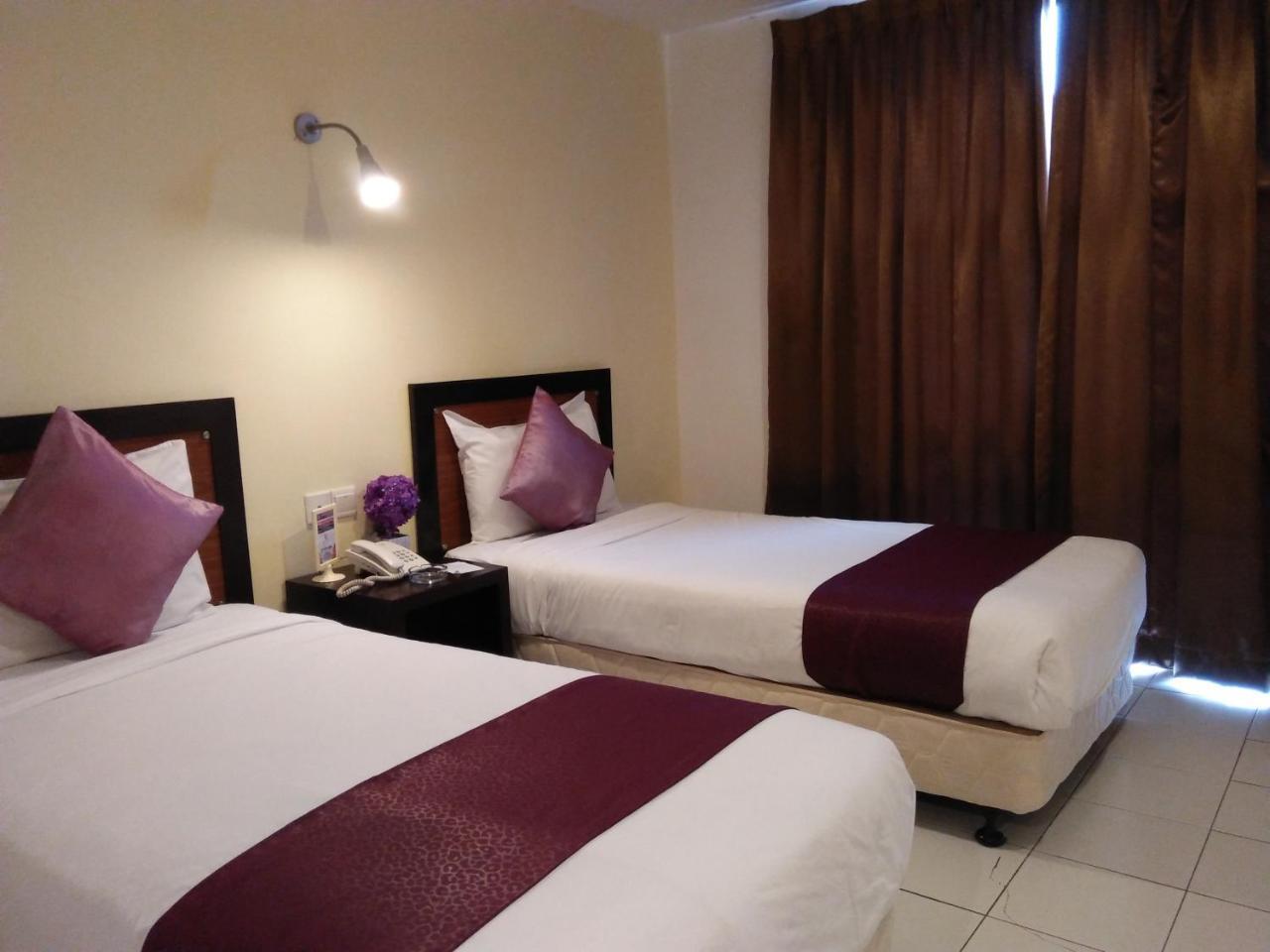 Hotel Zamburger Segamat Exterior photo